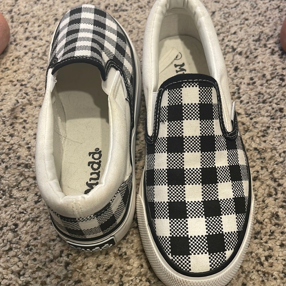 Mudd shoes Buffalo check sz 7